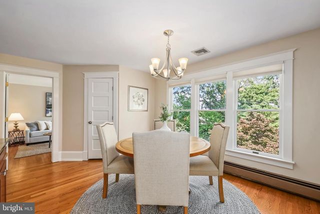 605 JOHNSTON PL, Alexandria, VA 22301