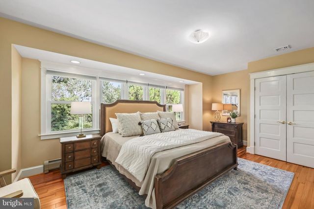 605 JOHNSTON PL, Alexandria, VA 22301