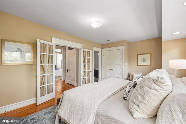 605 JOHNSTON PL, Alexandria, VA 22301