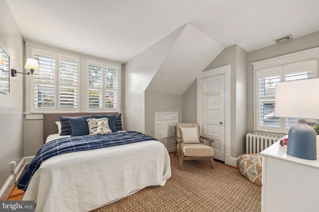 605 JOHNSTON PL, Alexandria, VA 22301