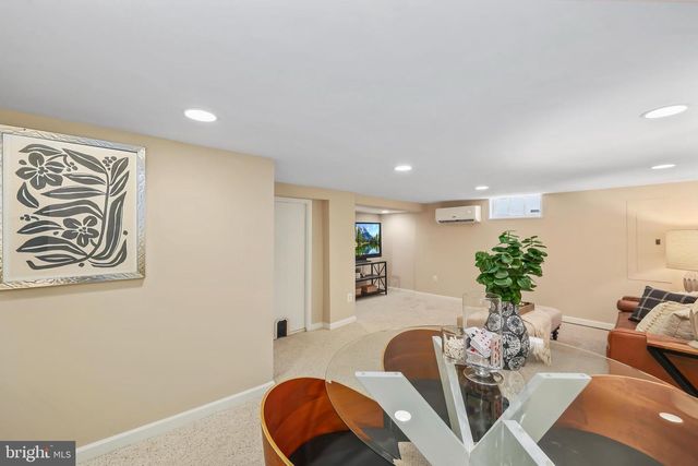 605 JOHNSTON PL, Alexandria, VA 22301