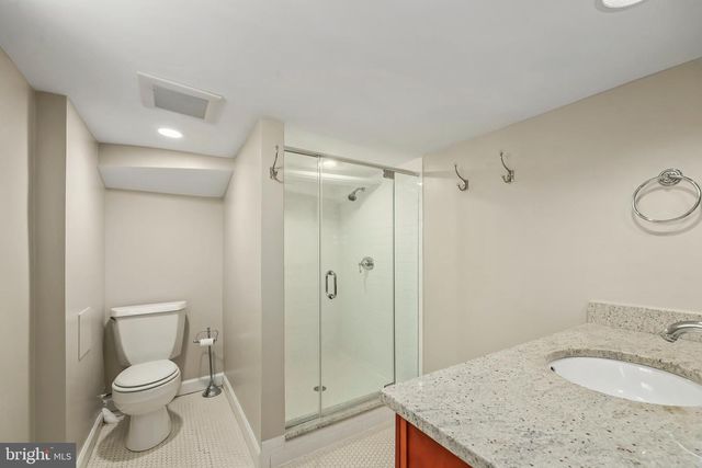 605 JOHNSTON PL, Alexandria, VA 22301