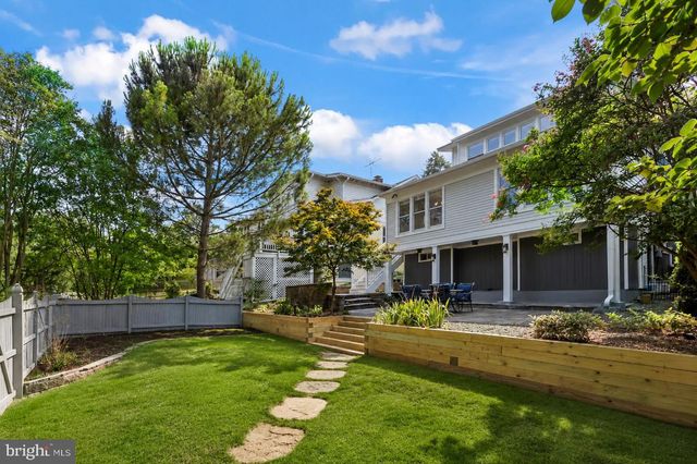 605 JOHNSTON PL, Alexandria, VA 22301