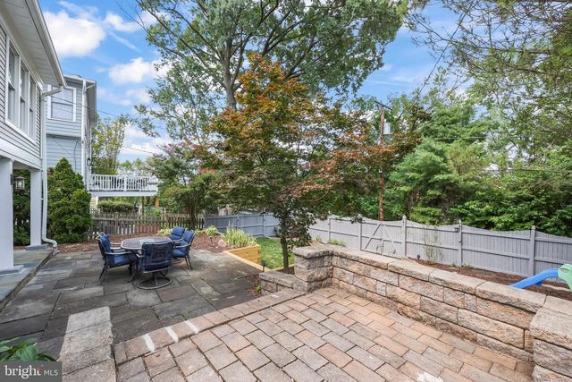 605 JOHNSTON PL, Alexandria, VA 22301
