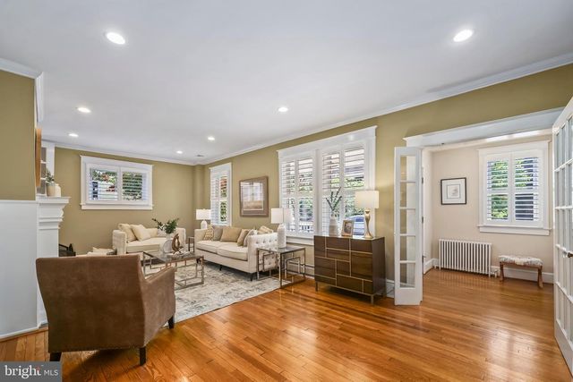 605 JOHNSTON PL, Alexandria, VA 22301