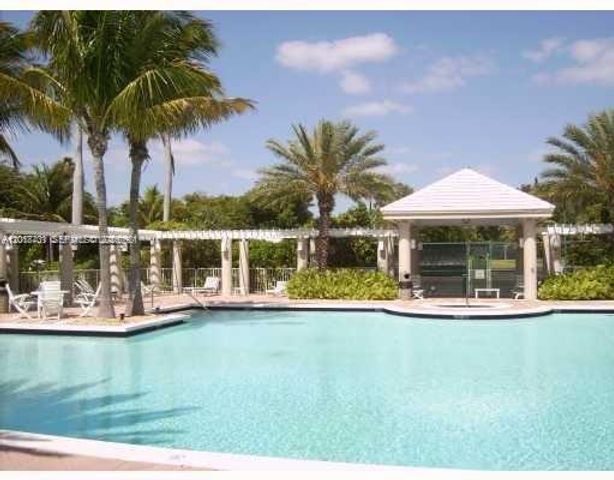 770 NE 69th St 1E, Miami, FL 33138