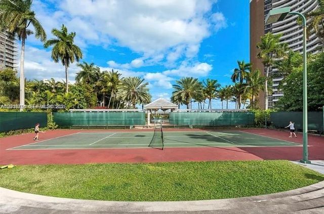 770 NE 69th St 1E, Miami, FL 33138