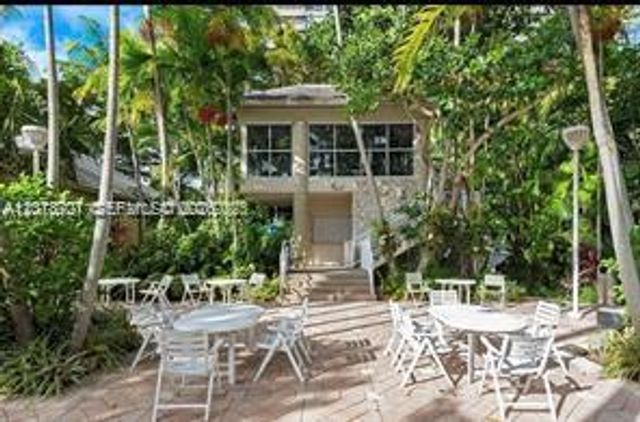 770 NE 69th St 1E, Miami, FL 33138