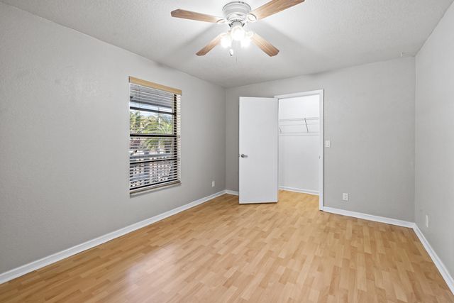 15400 N 76th Road N, Loxahatchee, FL 33470