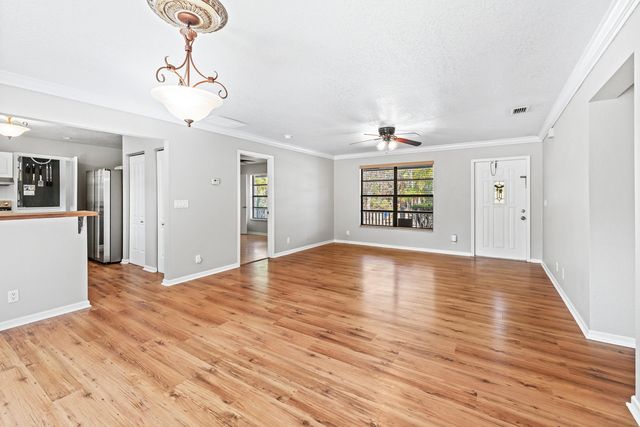 15400 N 76th Road N, Loxahatchee, FL 33470