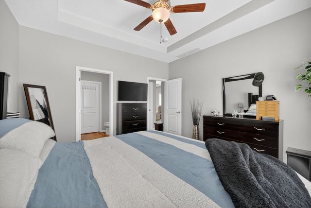 711 Dogwood Lane, Norwalk, IA 50211