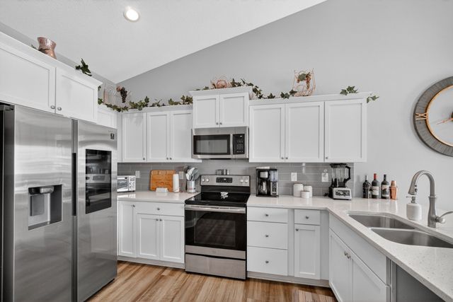 711 Dogwood Lane, Norwalk, IA 50211