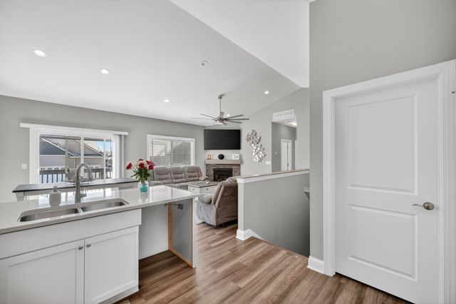 711 Dogwood Lane, Norwalk, IA 50211