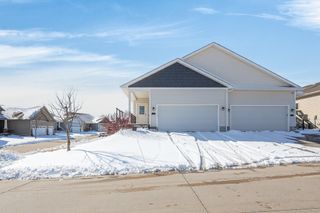 711 Dogwood Lane, Norwalk, IA 50211
