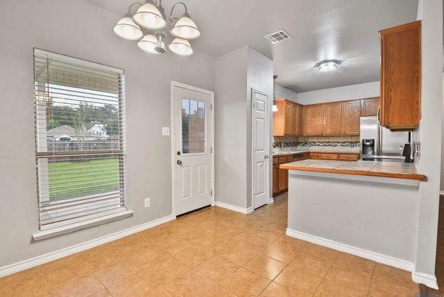 23592 Country Manor Ave, Denham Springs, LA 70726