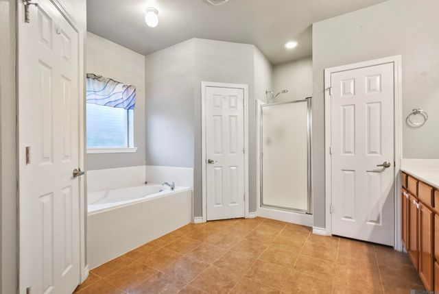 23592 Country Manor Ave, Denham Springs, LA 70726