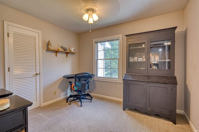 4019 Jennings Lane, Evansville, IN 47720