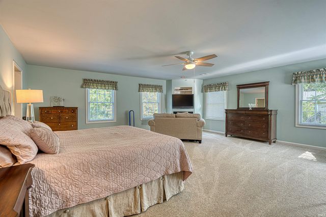 4019 Jennings Lane, Evansville, IN 47720