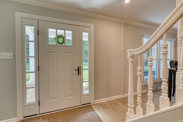 4019 Jennings Lane, Evansville, IN 47720