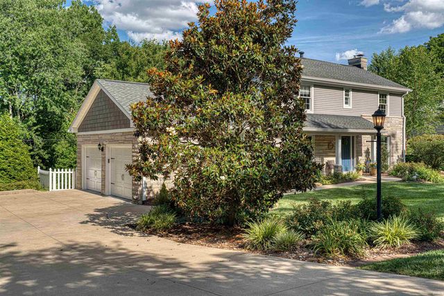 4019 Jennings Lane, Evansville, IN 47720