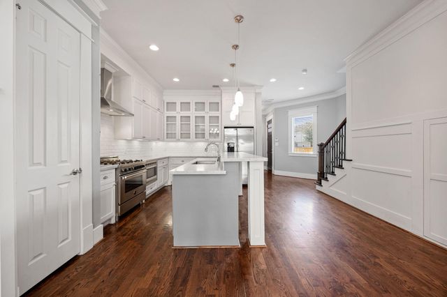 519 E 28th Street, Houston, TX 77008