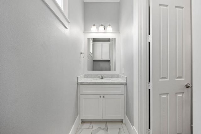 519 E 28th Street, Houston, TX 77008