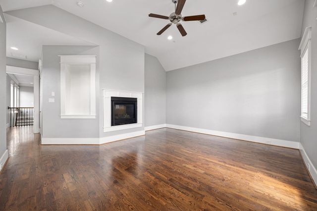 519 E 28th Street, Houston, TX 77008