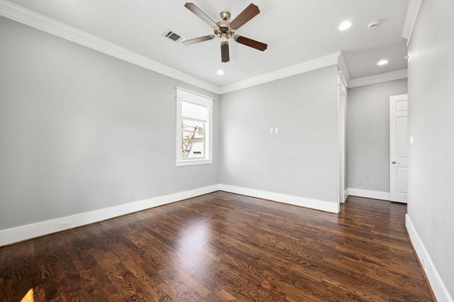 519 E 28th Street, Houston, TX 77008