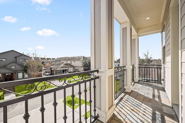 519 E 28th Street, Houston, TX 77008