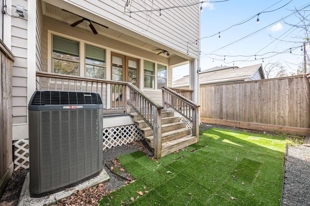 519 E 28th Street, Houston, TX 77008