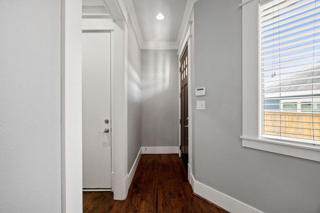 519 E 28th Street, Houston, TX 77008