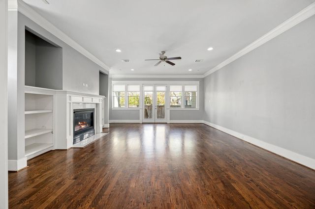 519 E 28th Street, Houston, TX 77008