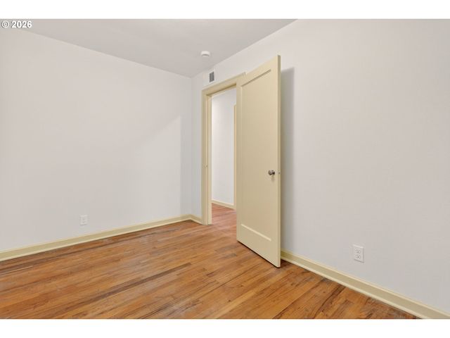 142 HOLMES Ln, Oregon City, OR 97045