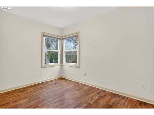 142 HOLMES Ln, Oregon City, OR 97045