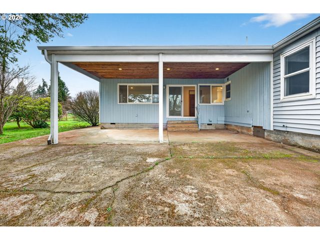 142 HOLMES Ln, Oregon City, OR 97045