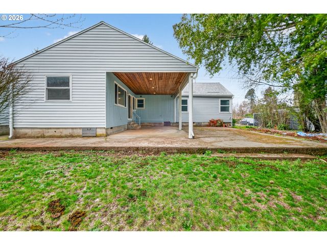 142 HOLMES Ln, Oregon City, OR 97045