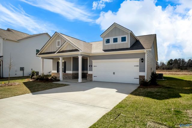 137 Harvest Moon Drive, Harvest, AL 35749