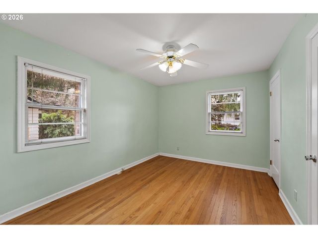4711 N AMHERST St, Portland, OR 97203