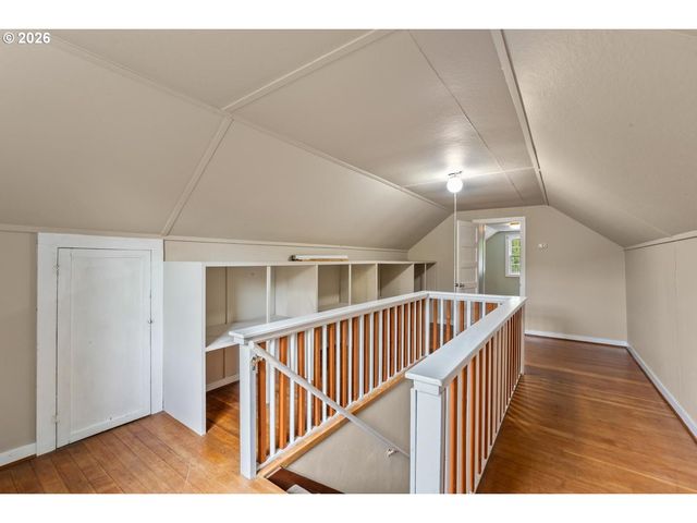 4711 N AMHERST St, Portland, OR 97203