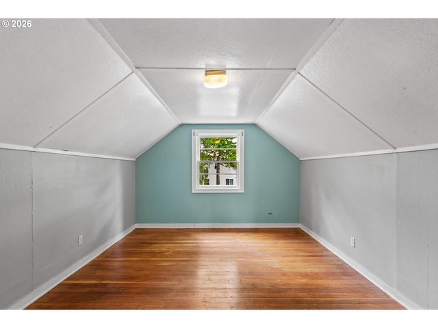 4711 N AMHERST St, Portland, OR 97203