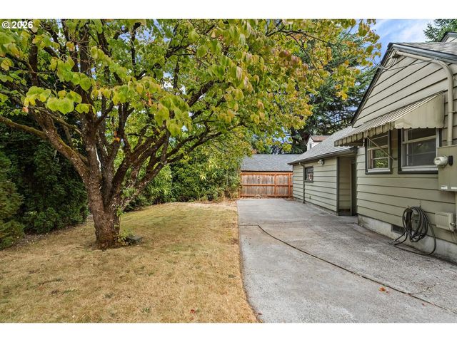 4711 N AMHERST St, Portland, OR 97203
