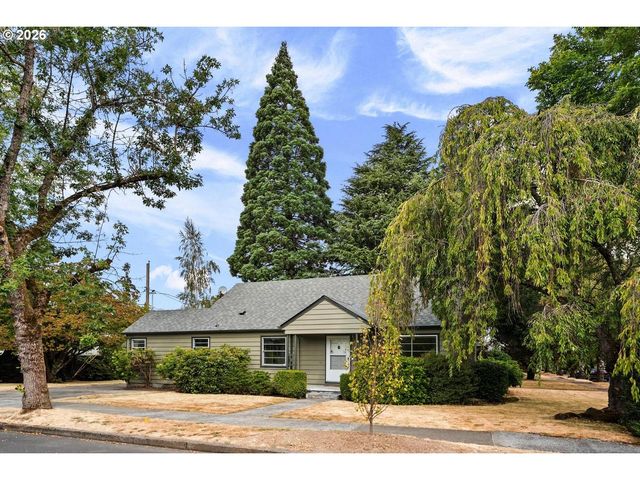 4711 N AMHERST St, Portland, OR 97203