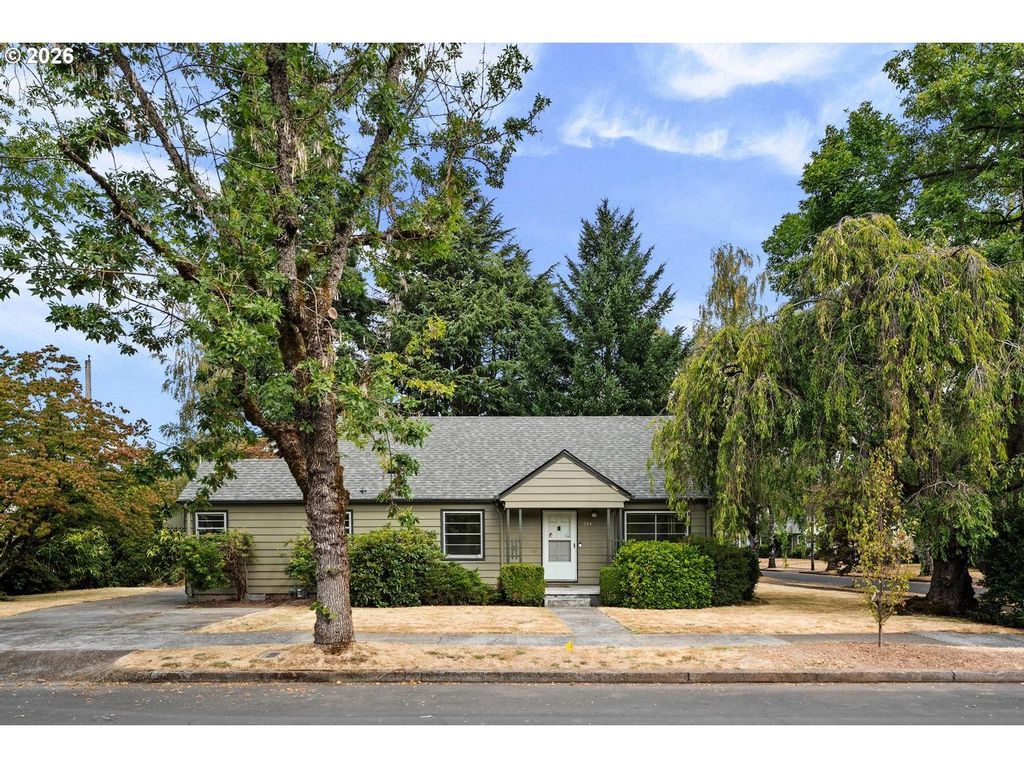 4711 N AMHERST St, Portland, OR 97203