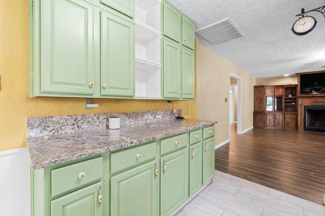 205 Jefferson Davis, Livingston, TX 77351