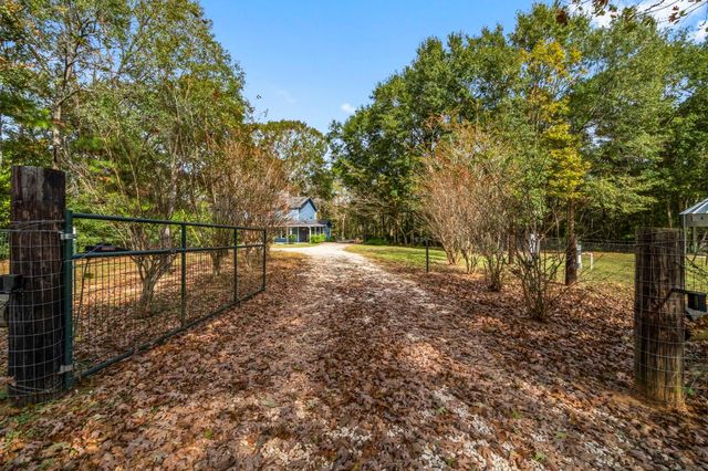 205 Jefferson Davis, Livingston, TX 77351