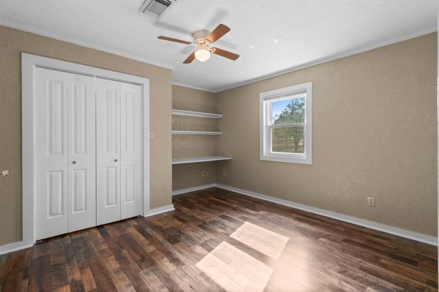 205 Jefferson Davis, Livingston, TX 77351