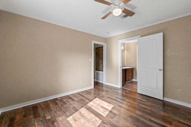 205 Jefferson Davis, Livingston, TX 77351