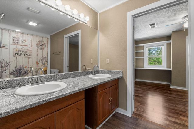 205 Jefferson Davis, Livingston, TX 77351