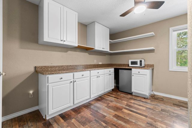 205 Jefferson Davis, Livingston, TX 77351