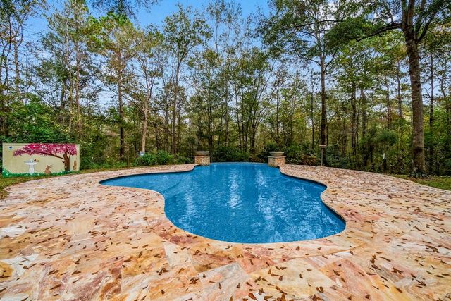 205 Jefferson Davis, Livingston, TX 77351